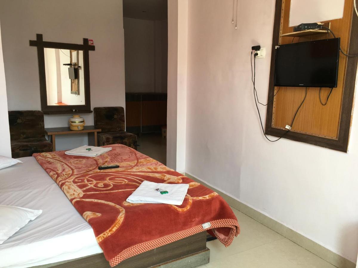 Hotel Rajvihar Pachmarhī Eksteriør billede